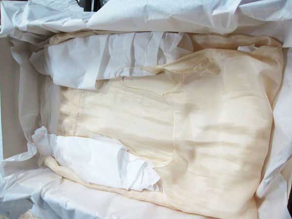 Путешествие в США: Если есть одежда, которую необходимо аккуратно сложить, используйте папиросную бумагу, чтобы одежда не помялась