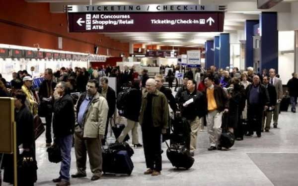 Аэропорты США: Обходите стороной длинные очереди в туалеты аэропорта